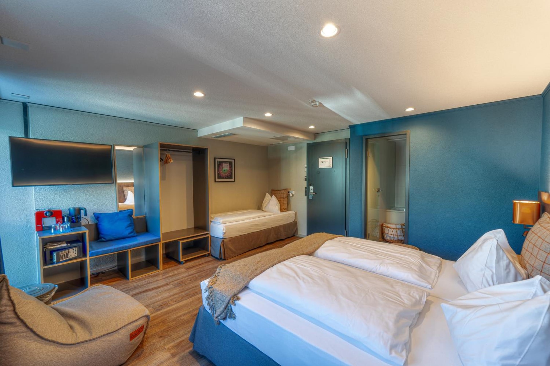 The HEY HOTEL