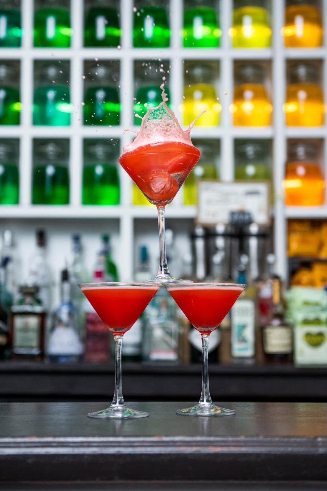 bar