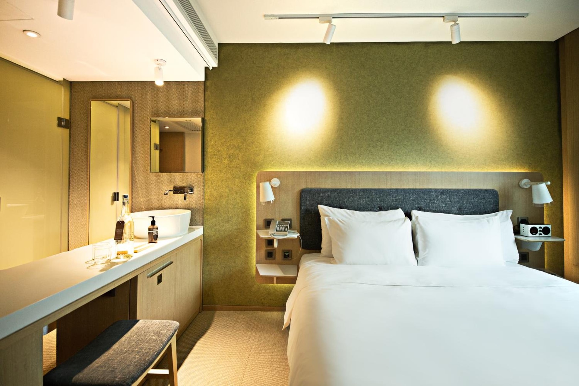 Eaton HK - Langham Hospitality Group