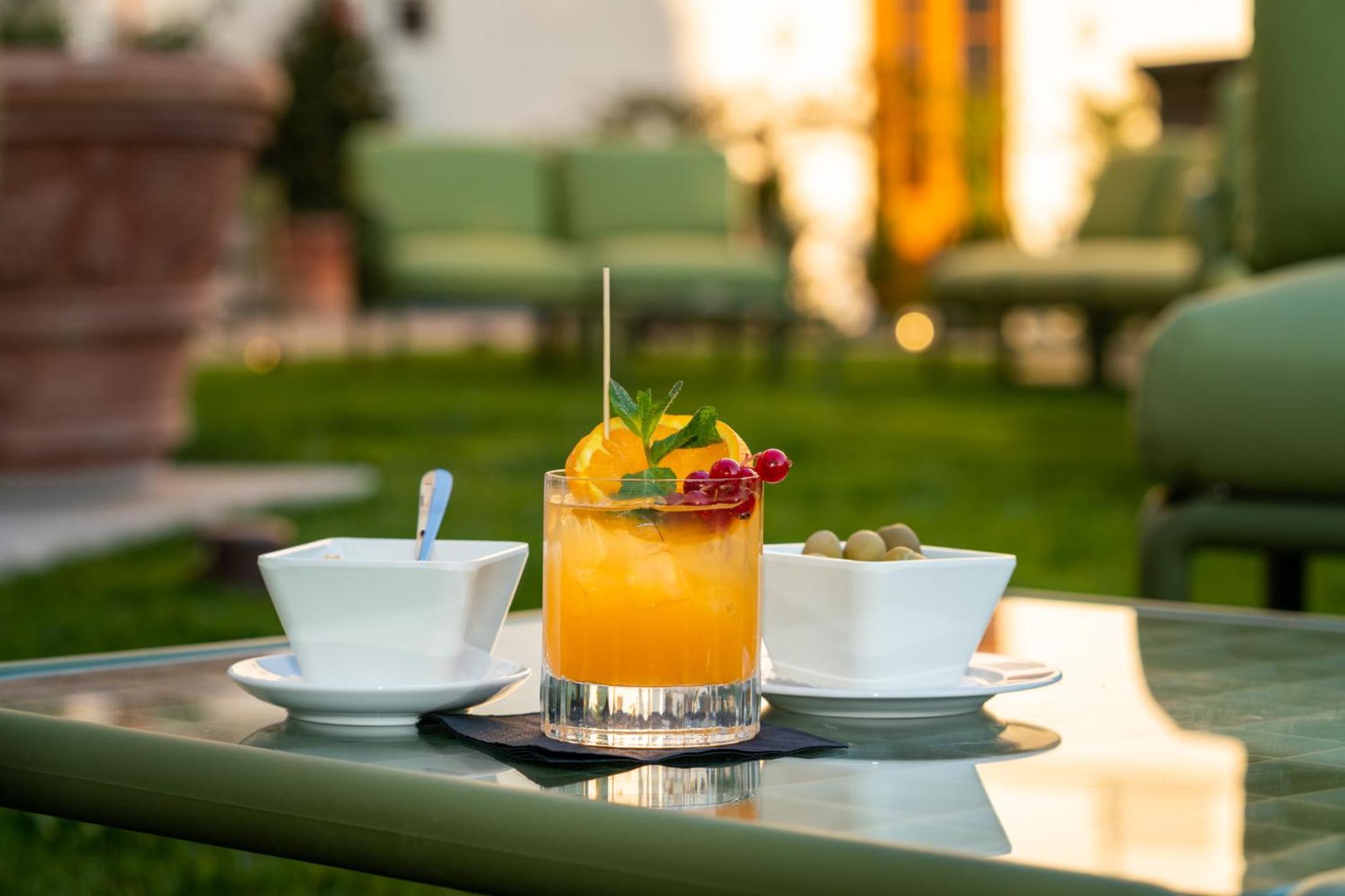 Villa Neroli - Place of Charme