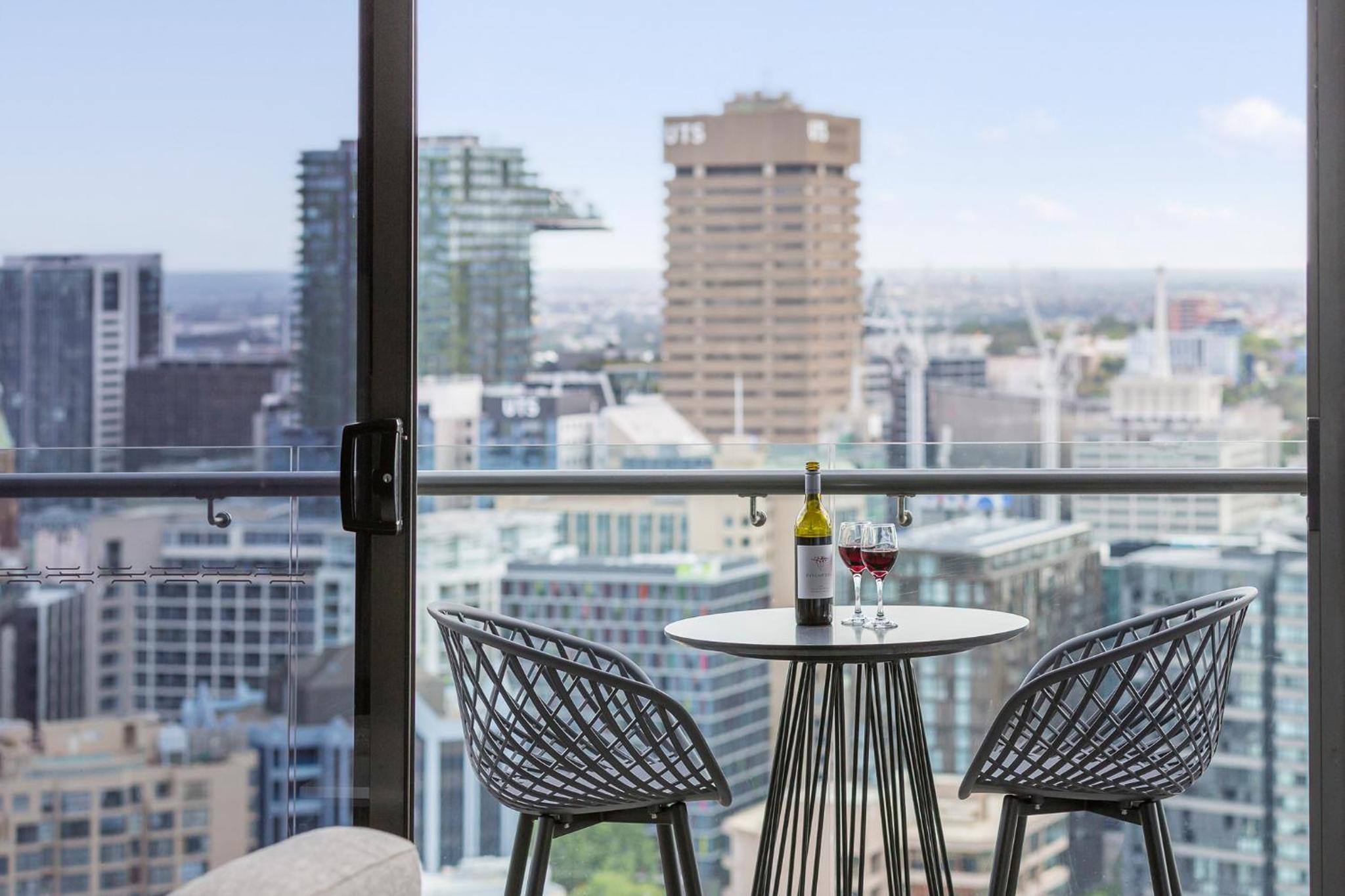 Meriton Suites Campbell Street, Sydney