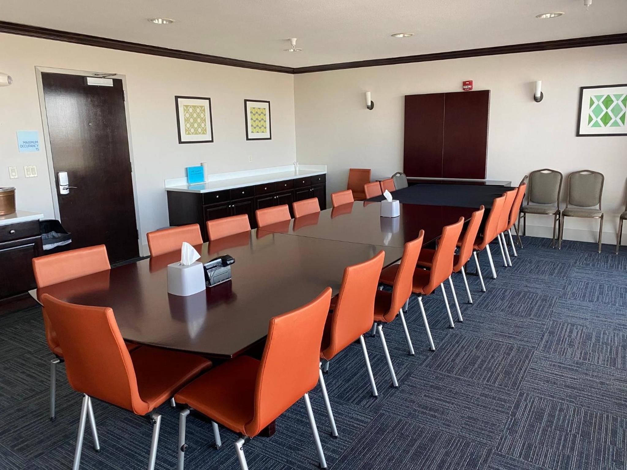 Holiday Inn Express & Suites Albuquerque Historic Old Town by IHG
