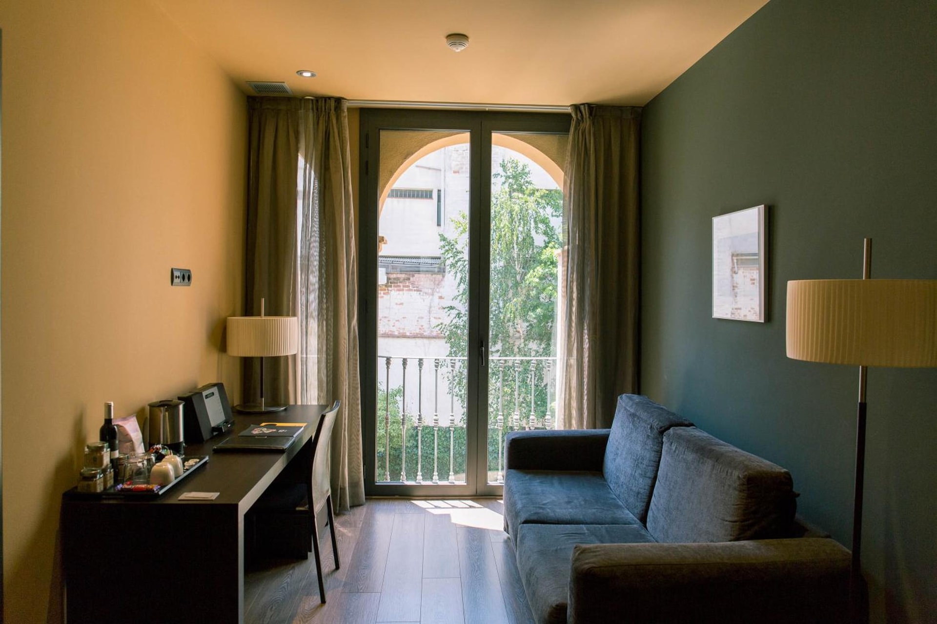 hotel room