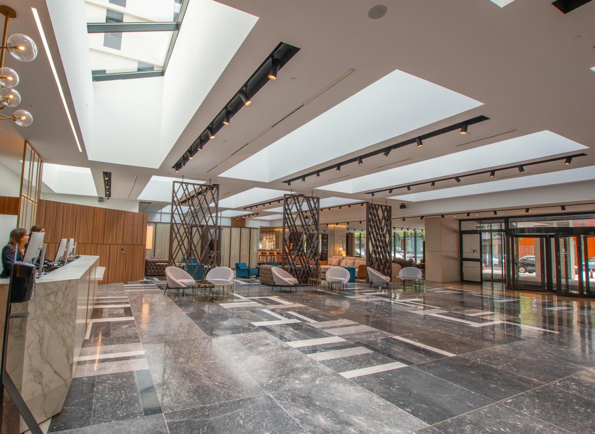 Hotel Giralda Center