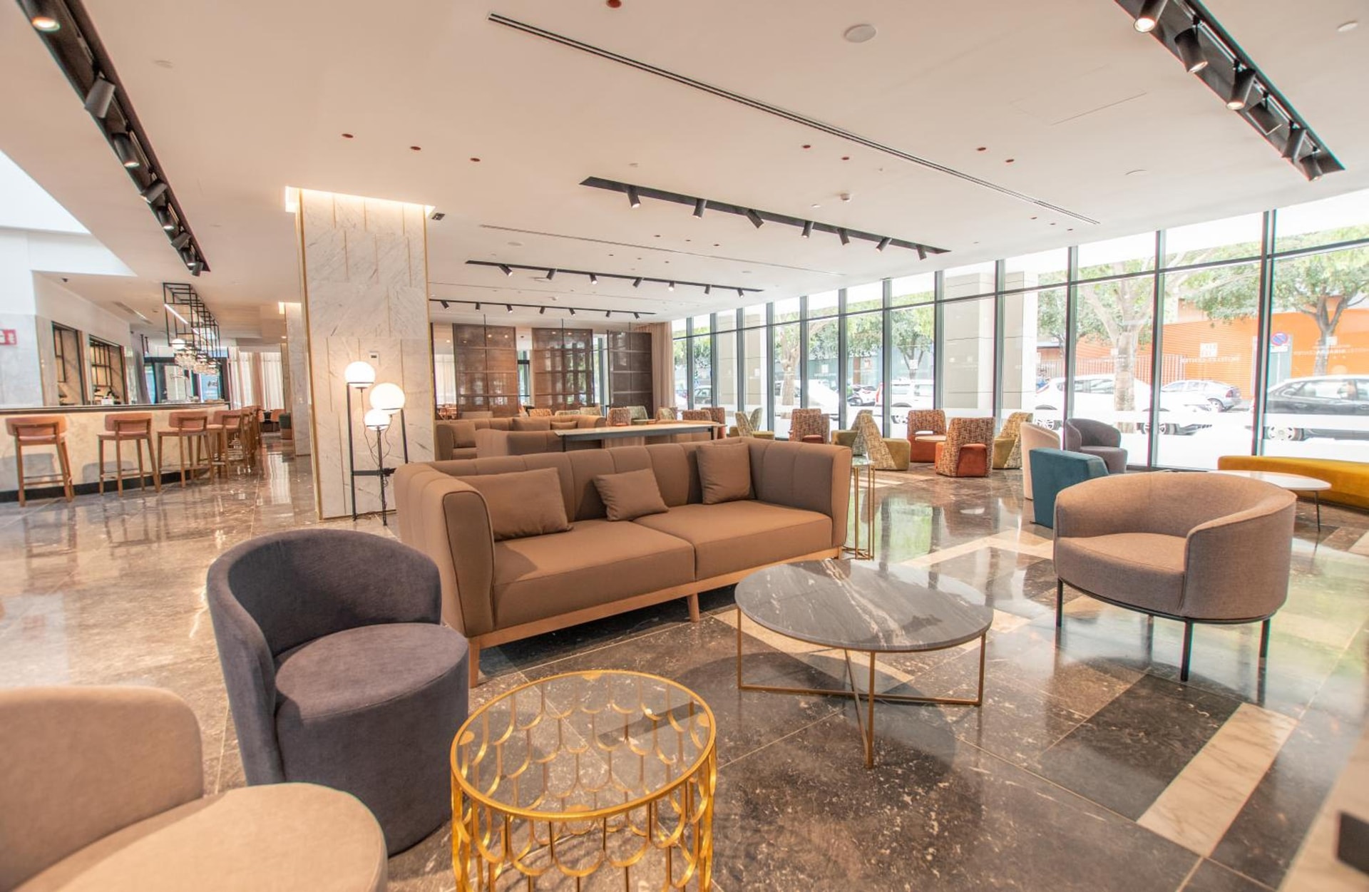 Hotel Giralda Center