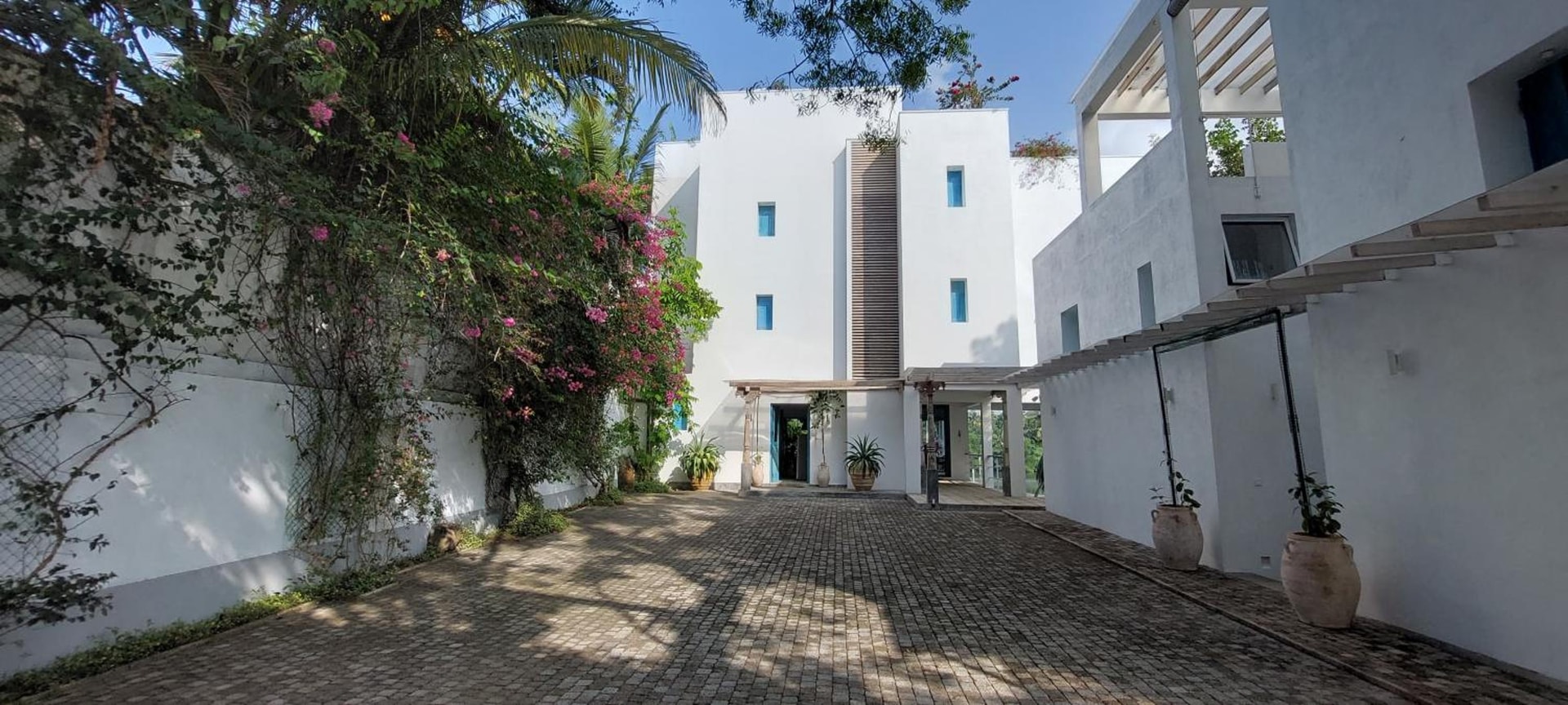 33 Lake Terrace