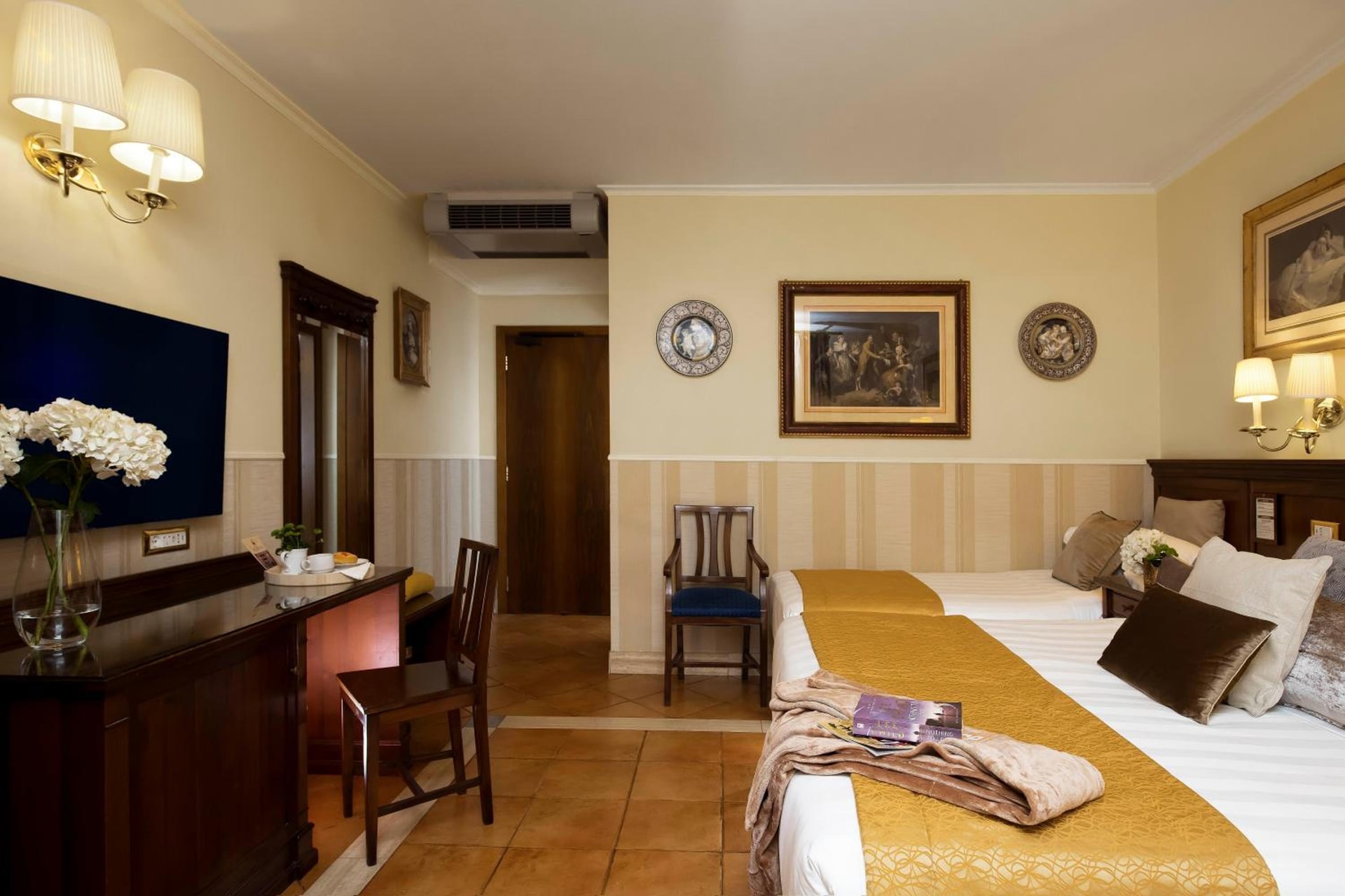 hotel room