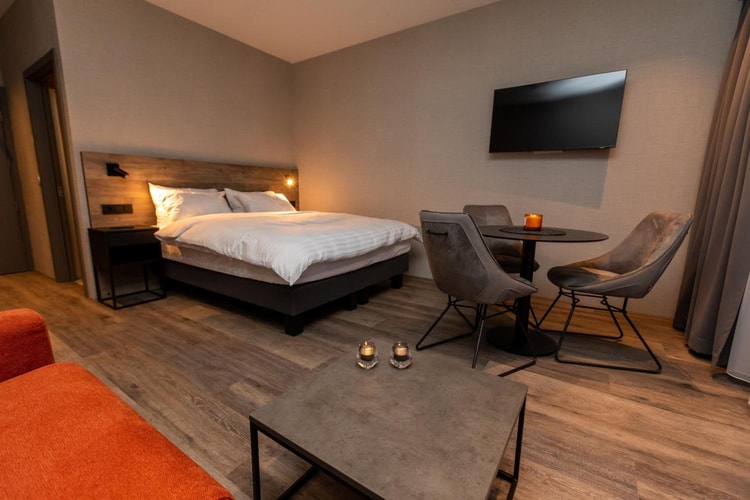 hotel image 0