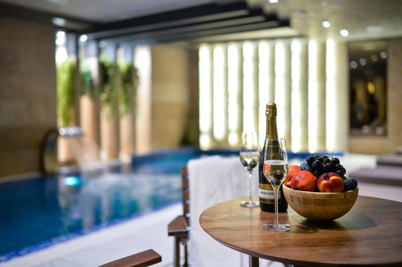 Amsterdam Hotel Pool & SPA