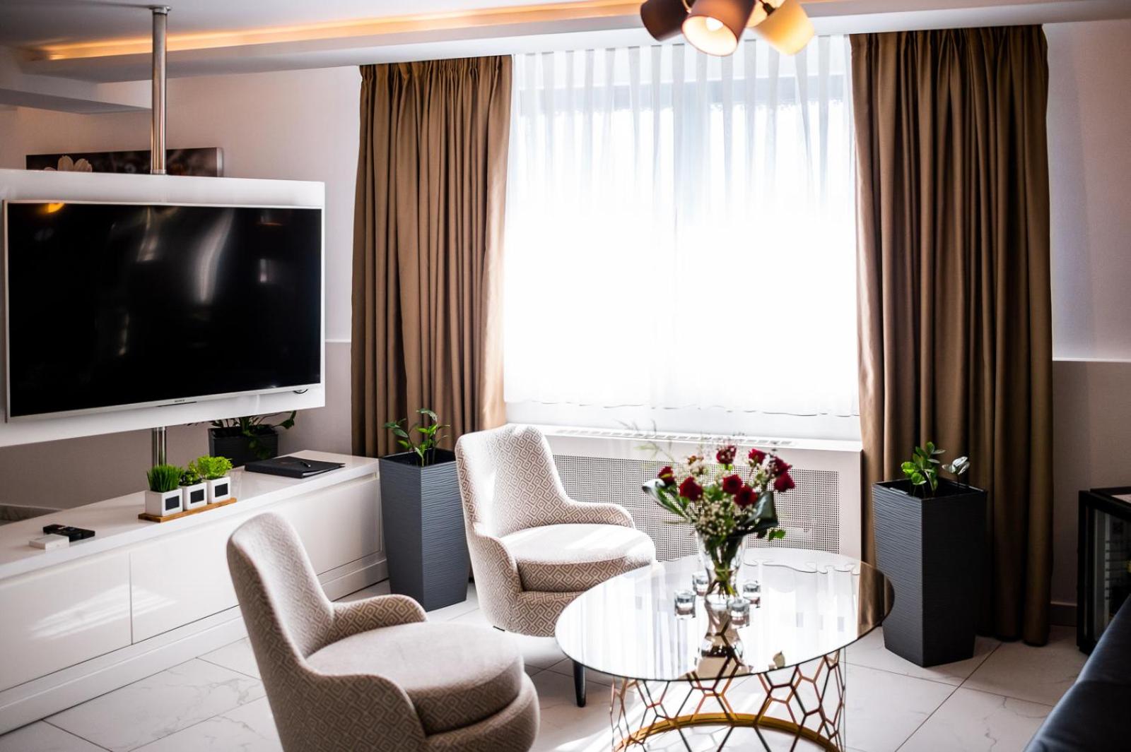 Amsterdam Hotel Pool & SPA