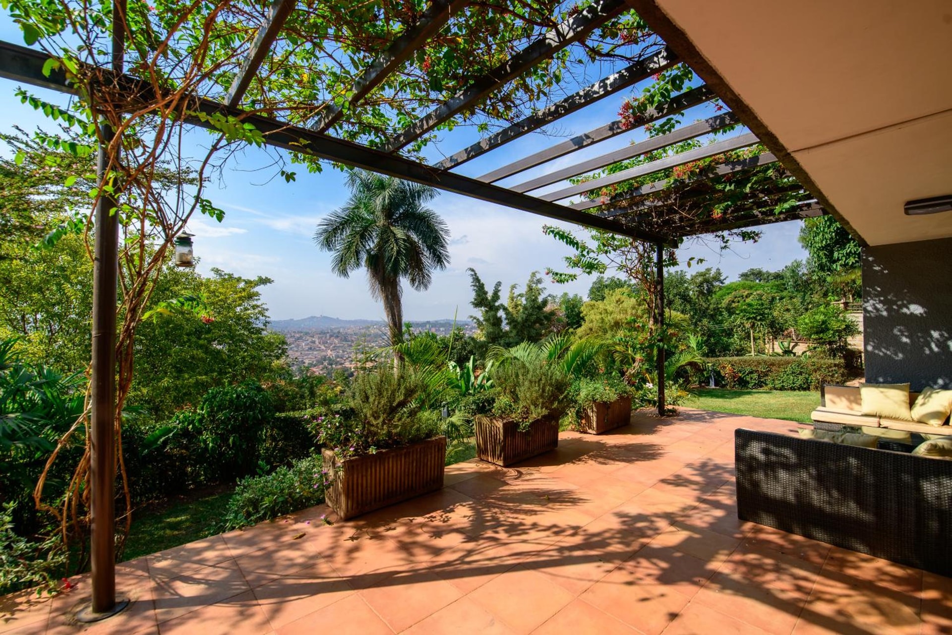 Pangolin Nest Boutique Hotel