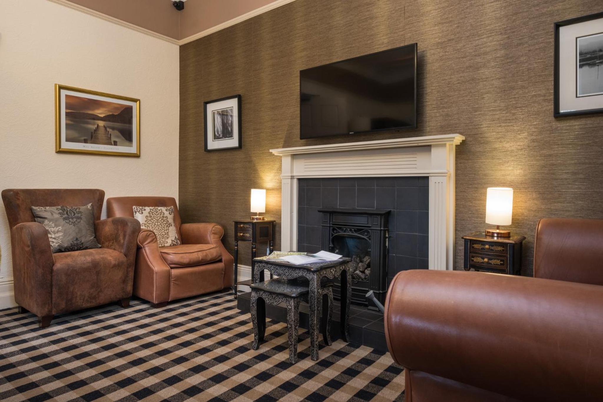 The Howbeck & The Retreat 5min to Lake, Restaurants & to the free Hydro Wellness Club