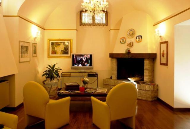 Deco Hotel