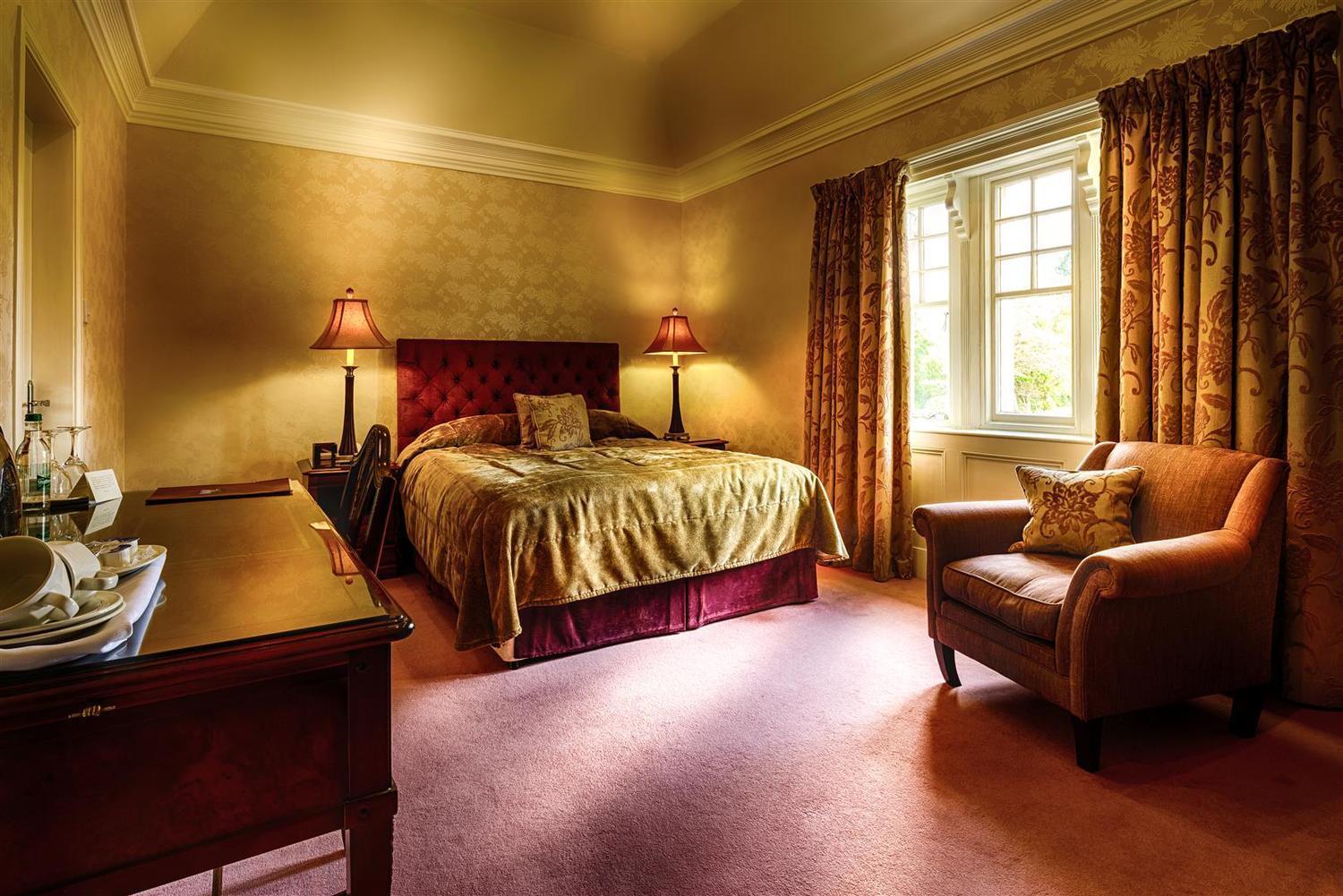 Mansion House Hotel