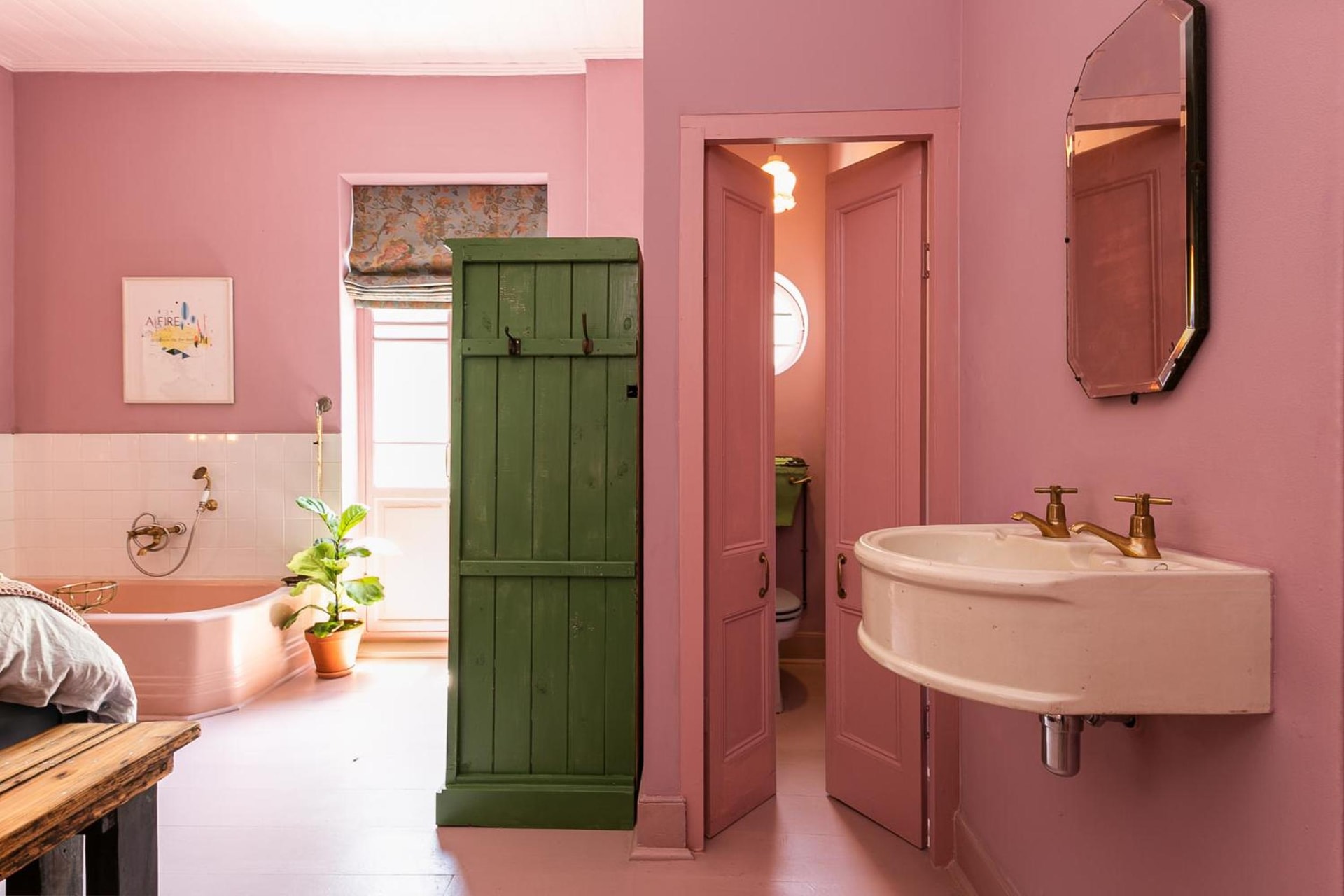 Hotel Lola