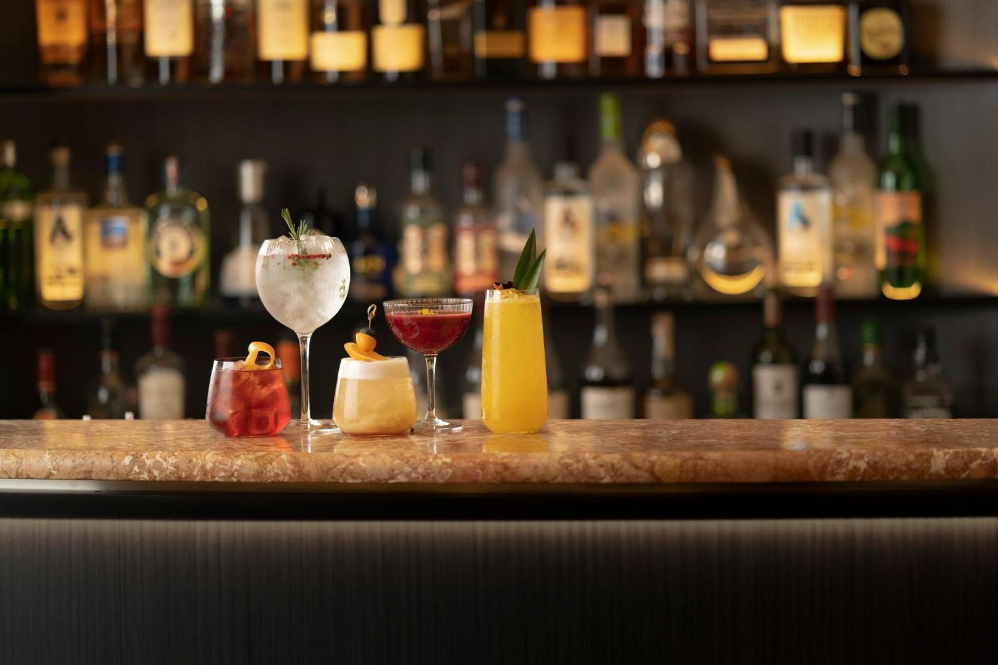 bar