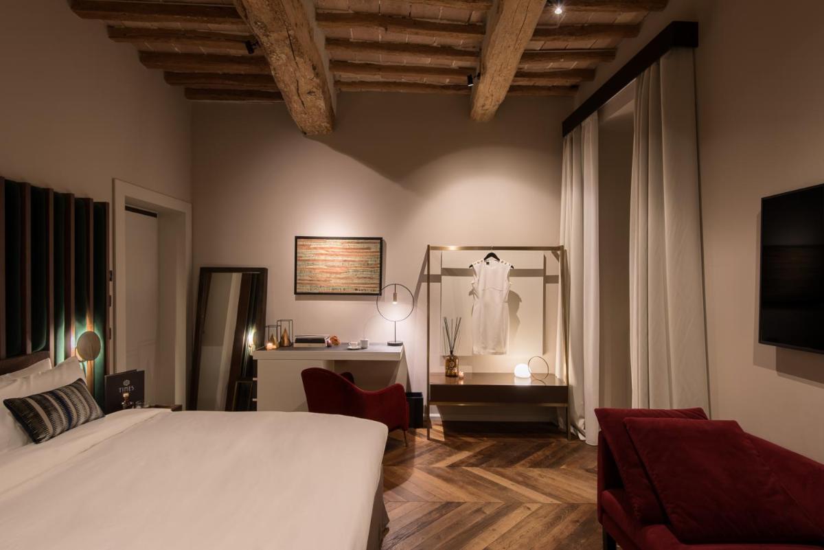Times Suites - Guesthouse - Etruria Collection