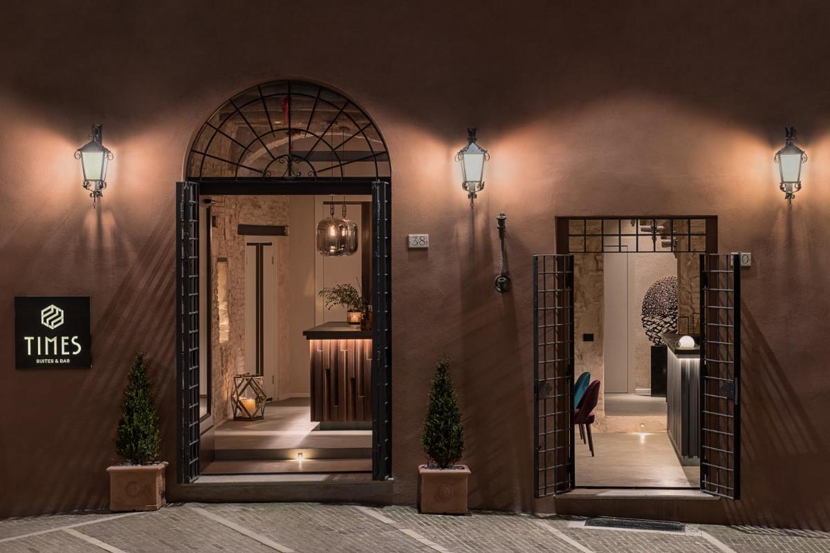 Times Suites - Guesthouse - Etruria Collection
