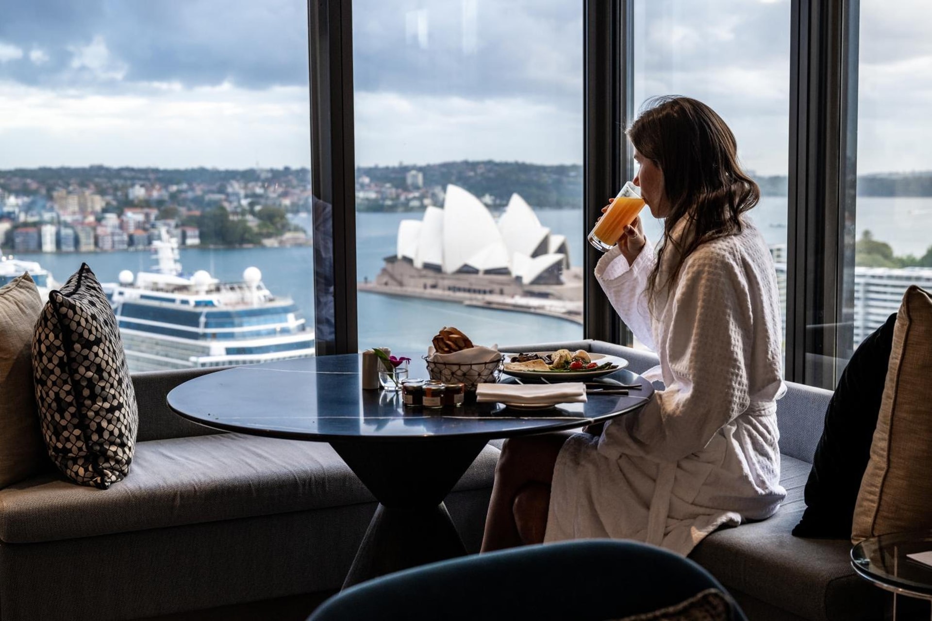 Four Seasons Hotel Sydney