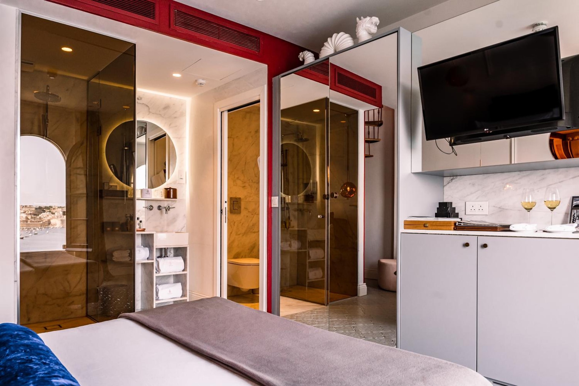 hotel room