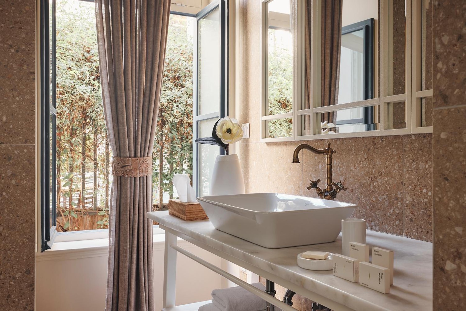 Bohemian Suites Athens - Maison Hotel Adults Only