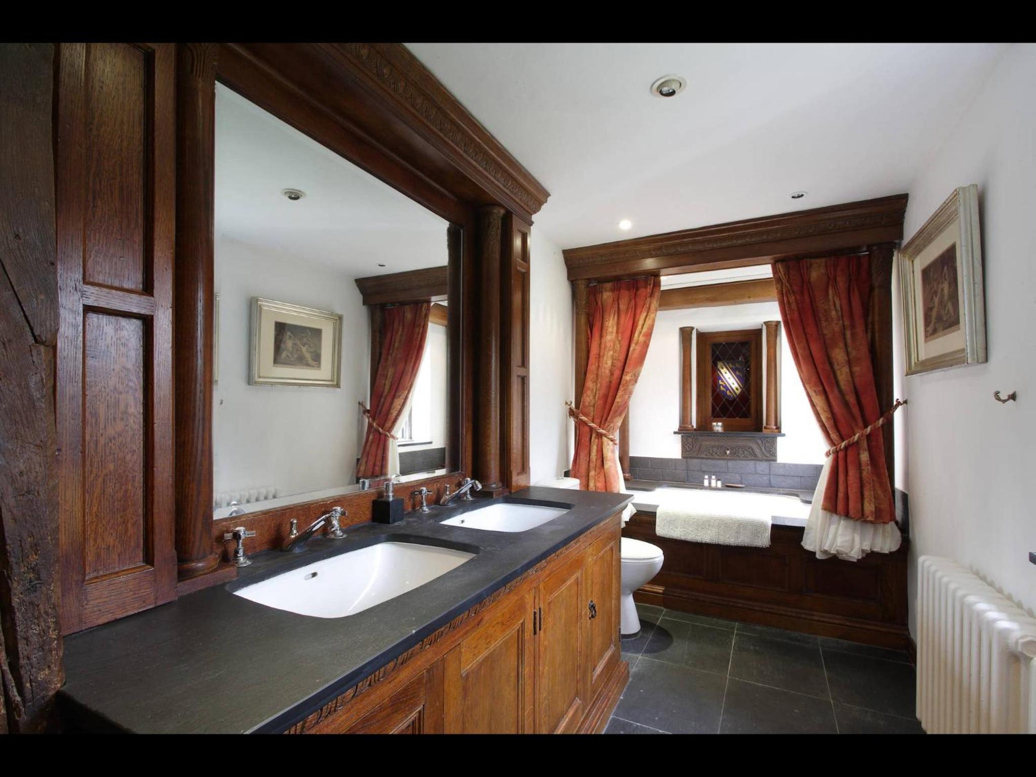 B&B Harlington Manor
