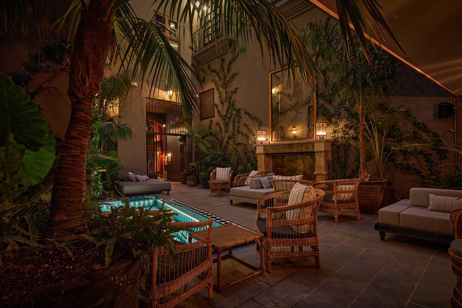 lounge
