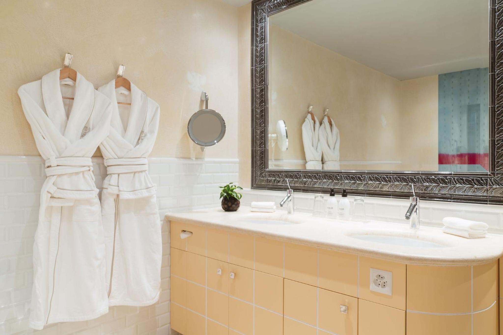 Carlton Hotel St Moritz - The Leading Hotels of the World