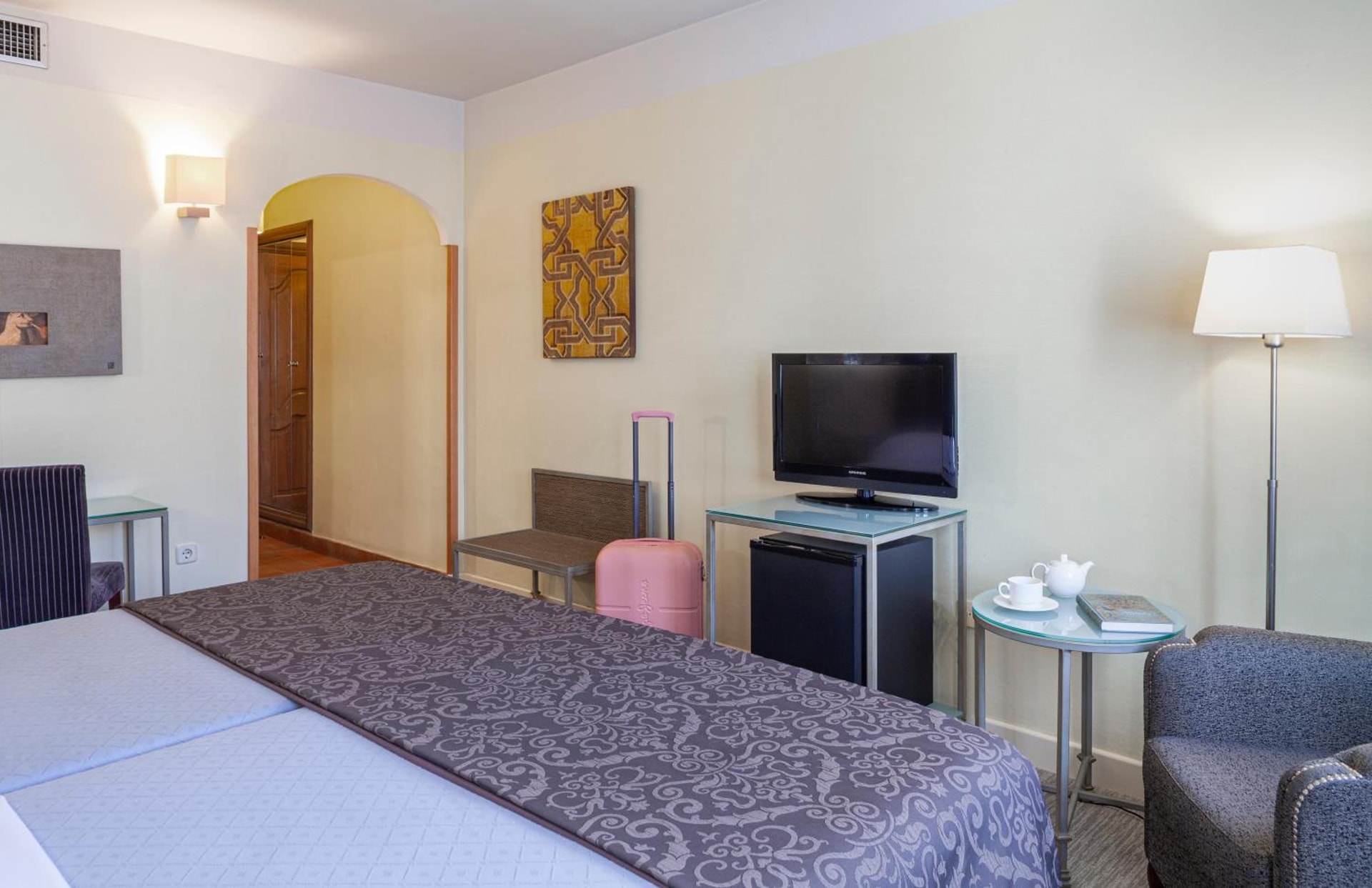 Hotel Macià Alfaros
