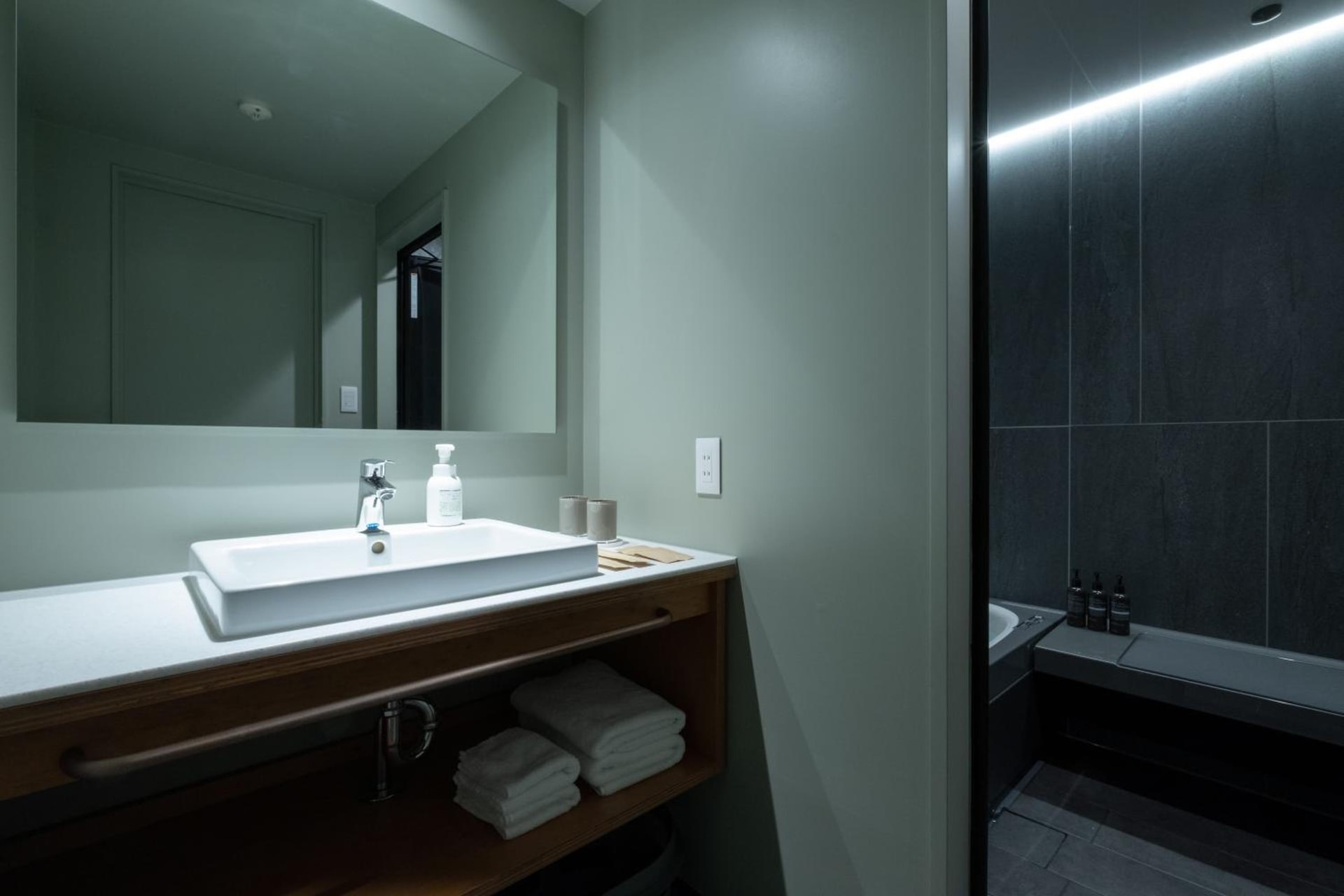KAIKA Tokyo by THE SHARE HOTELS