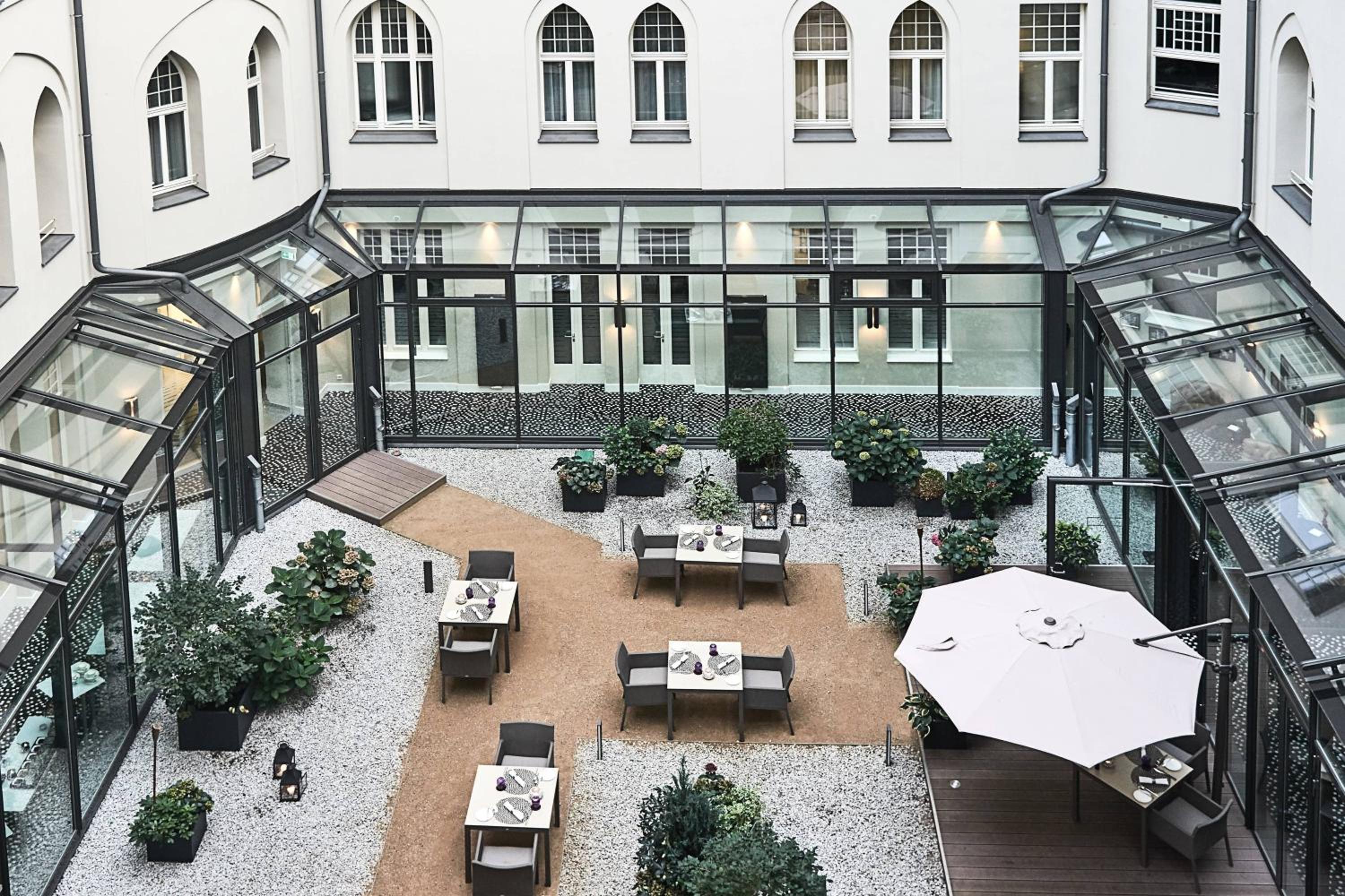 Roomers Berlin Steinplatz, Autograph Collection