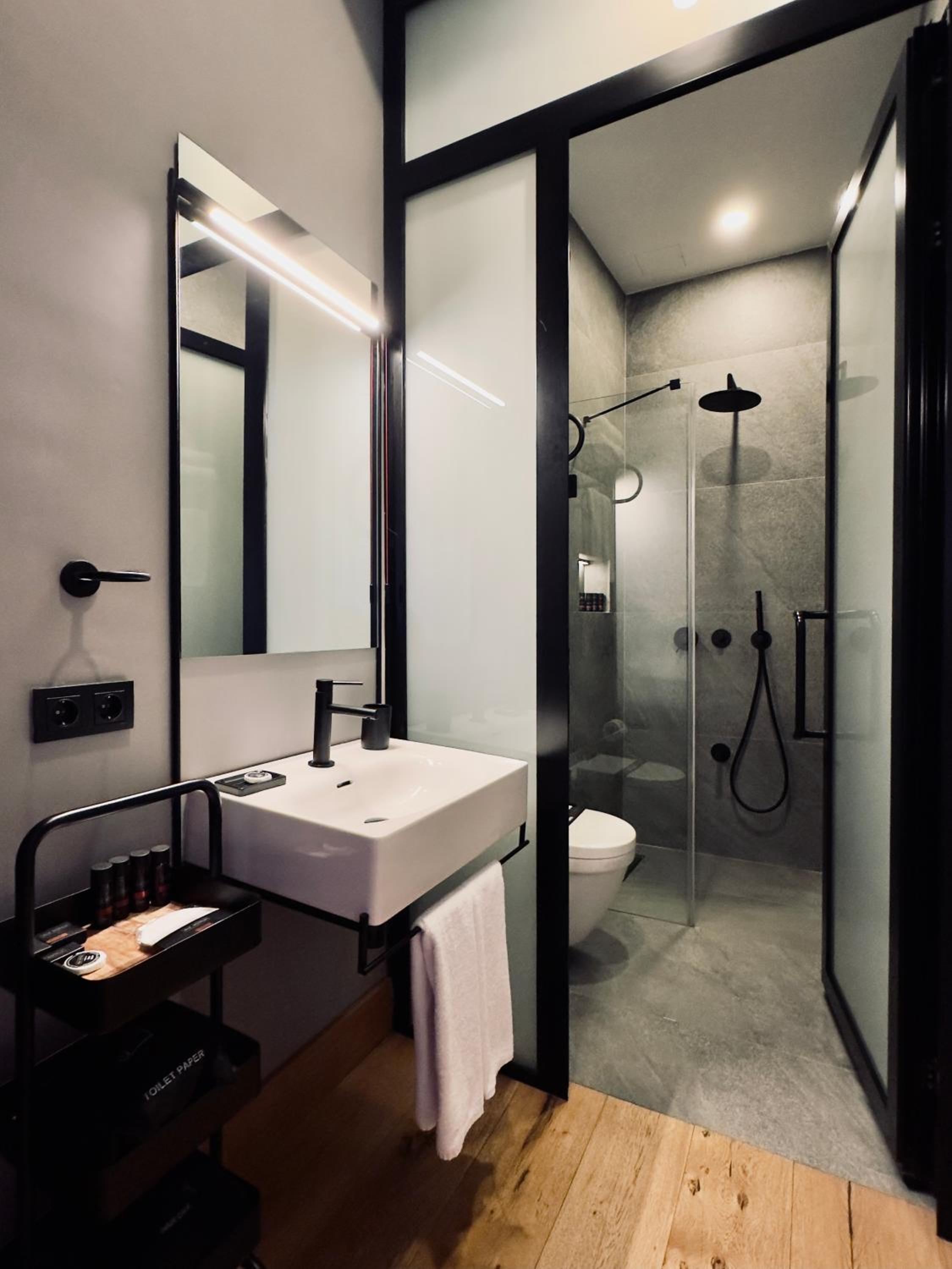 RUZ Hotels