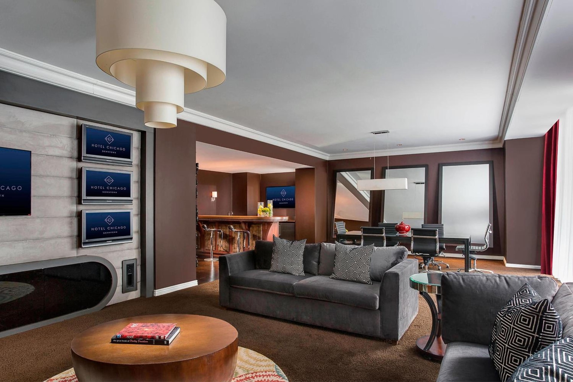 Hotel Chicago Downtown, Autograph Collection