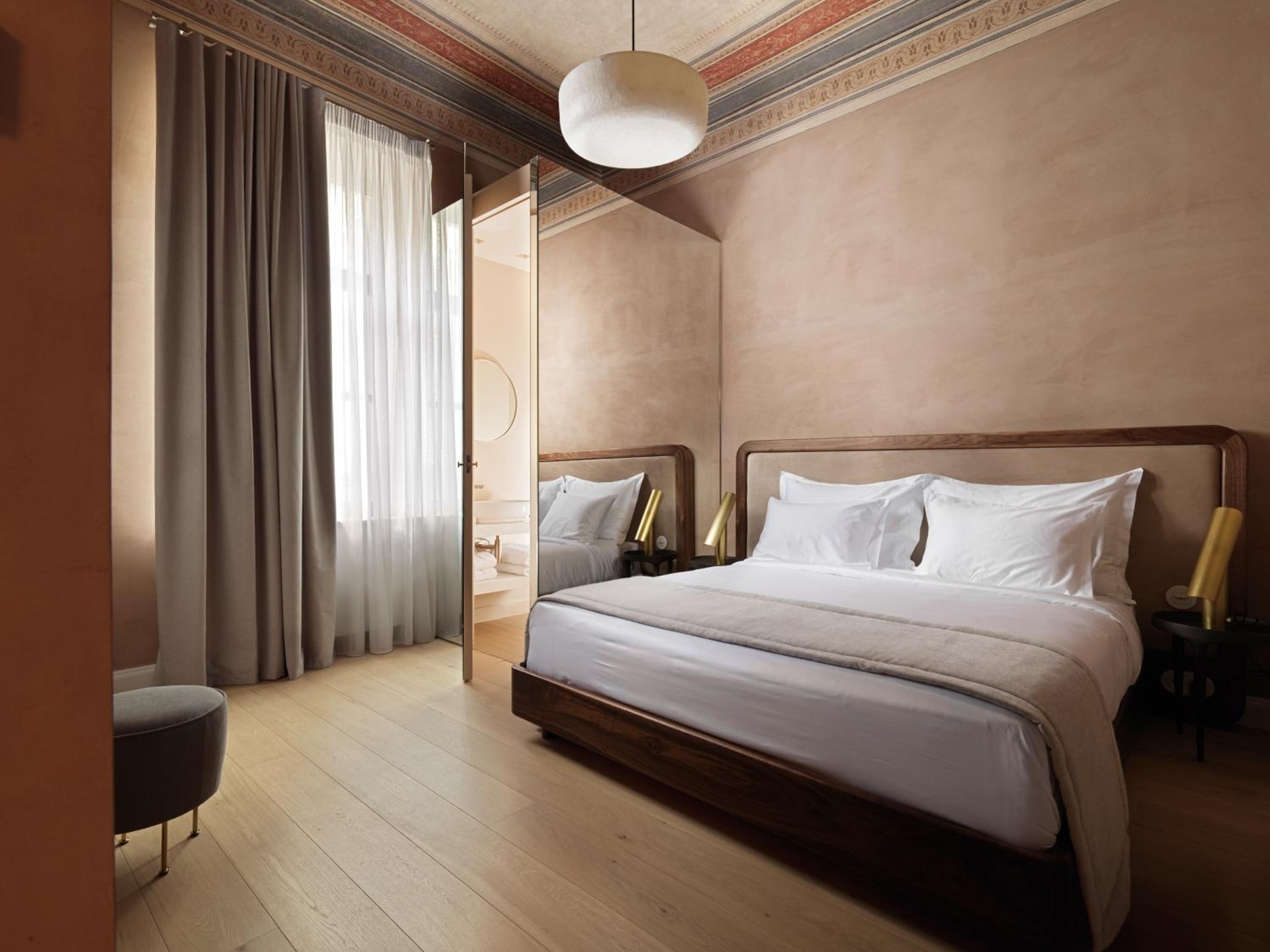 Monument Hotel