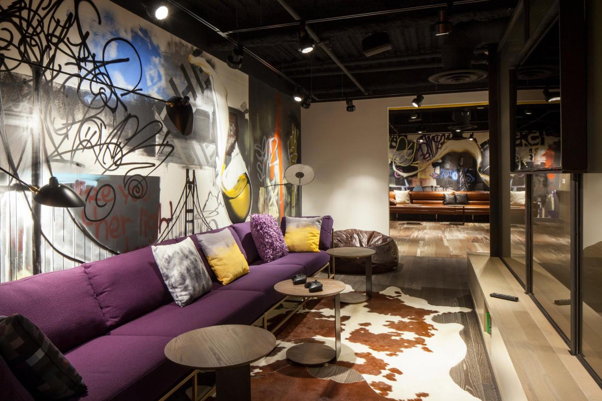 lounge