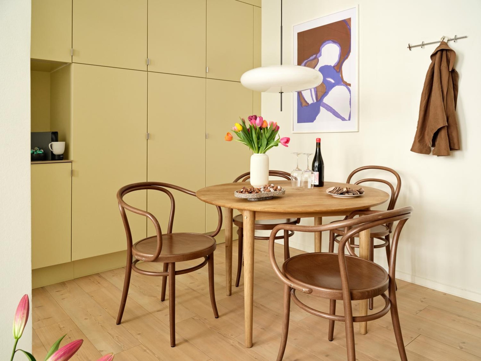 Apēron Apartment Hotel