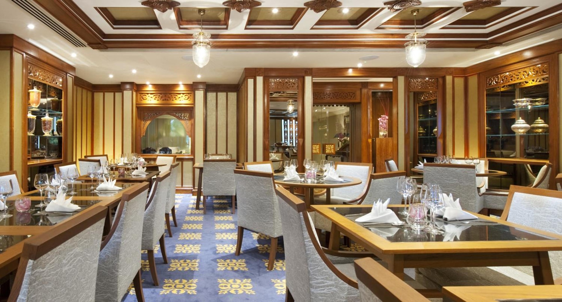restaurant