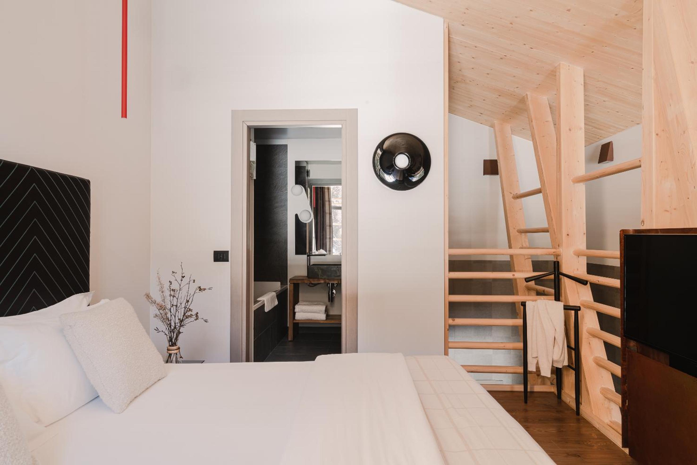Aethos Hotel Monterosa