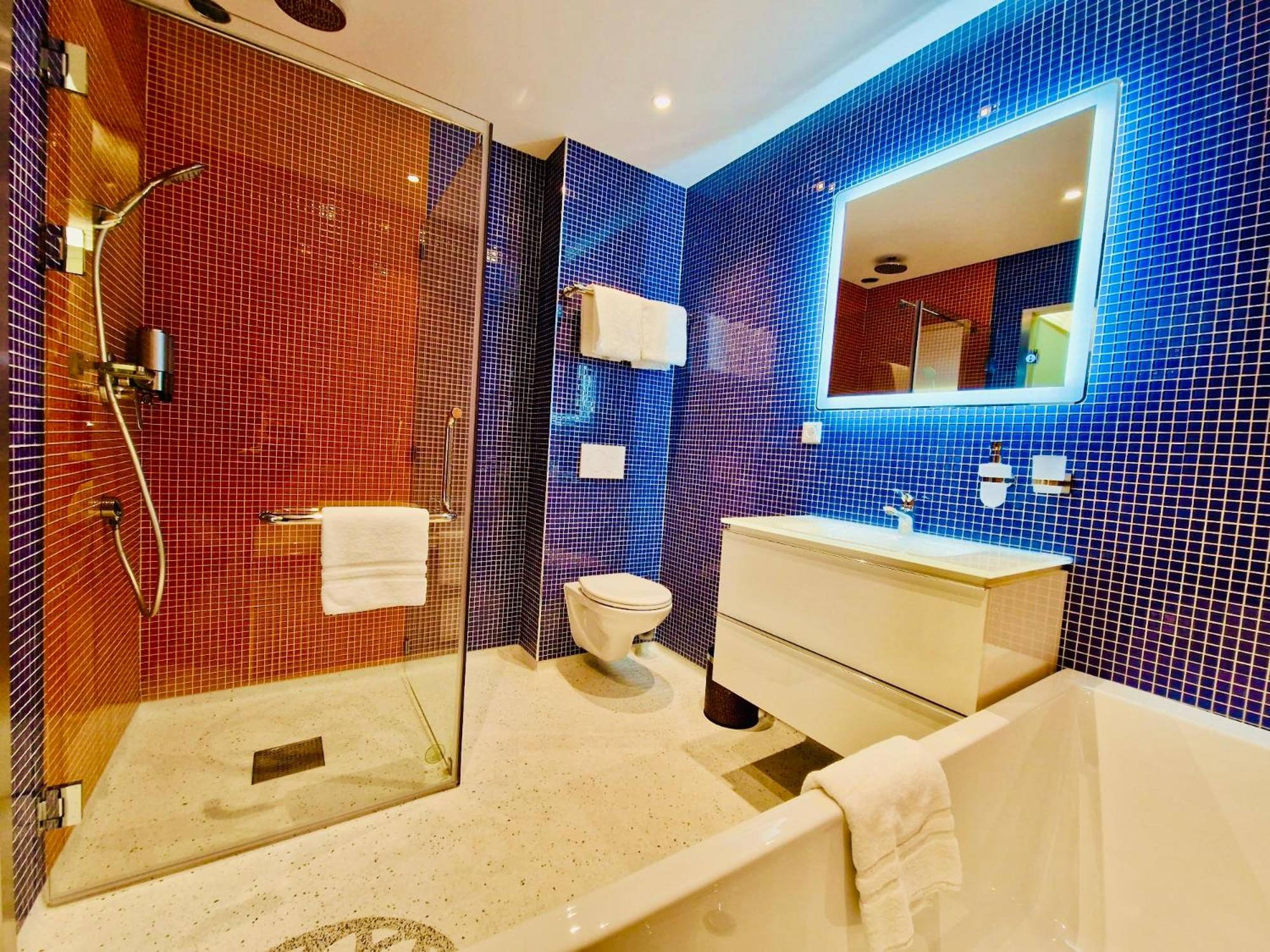 Chasse Residency Hotel
