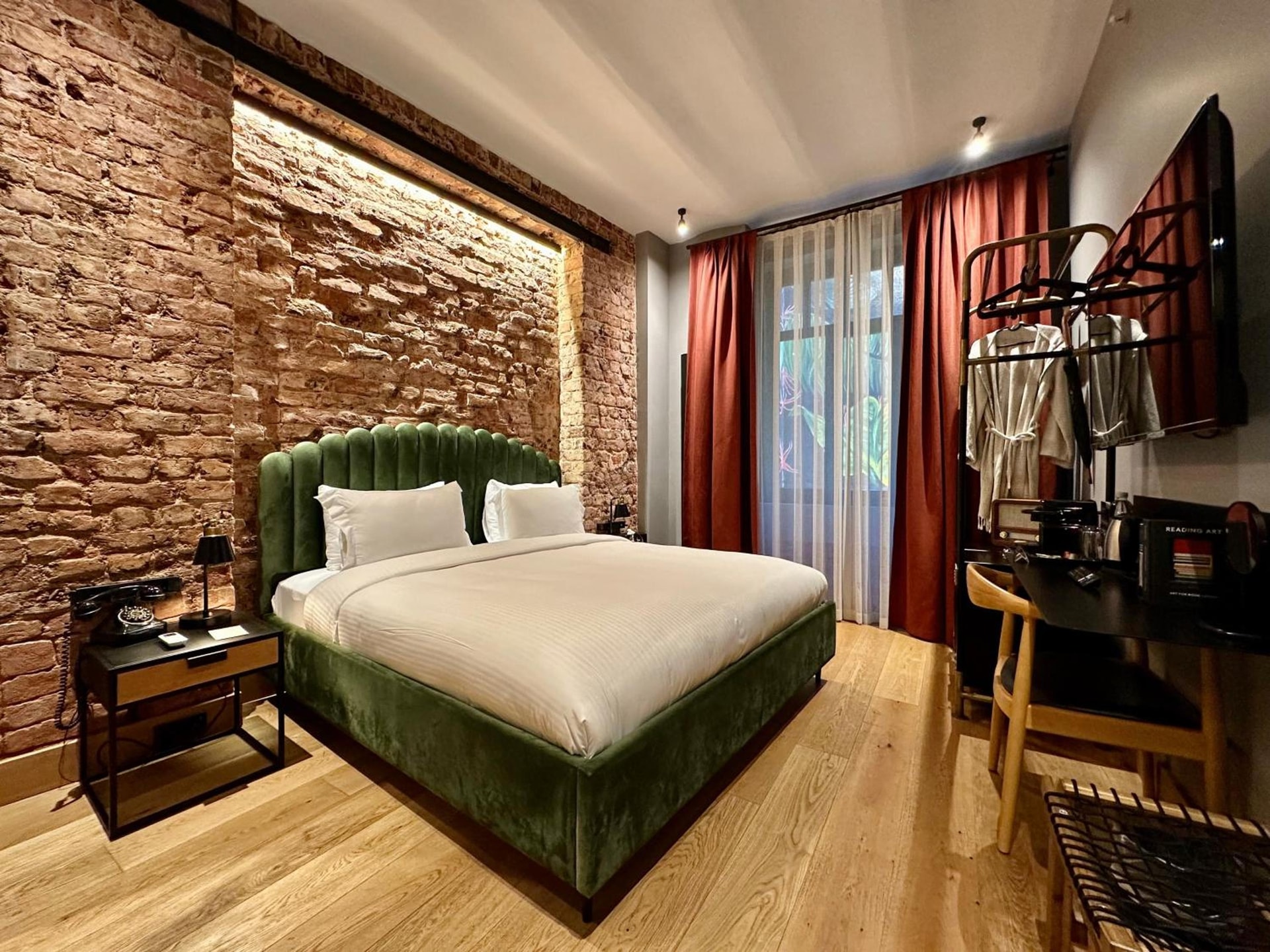 RUZ Hotels