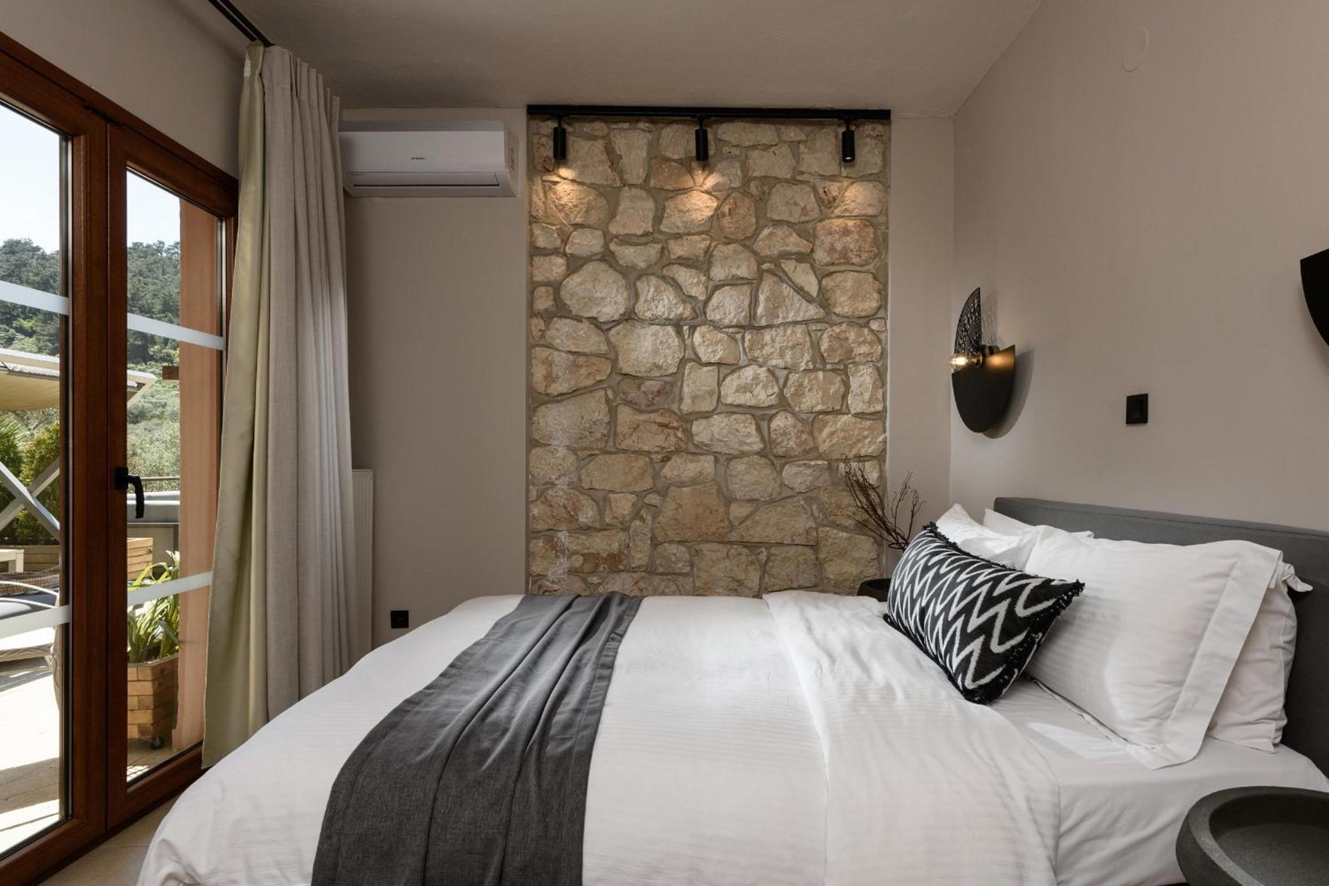 Nikoleta Hotel and Villas