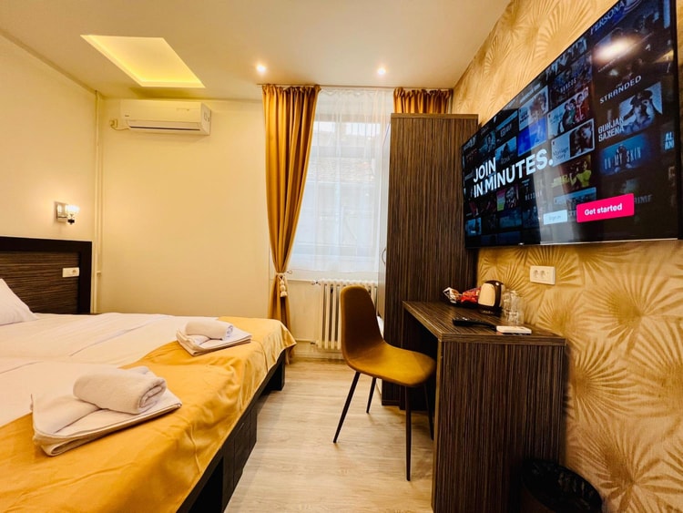 hotel image 0