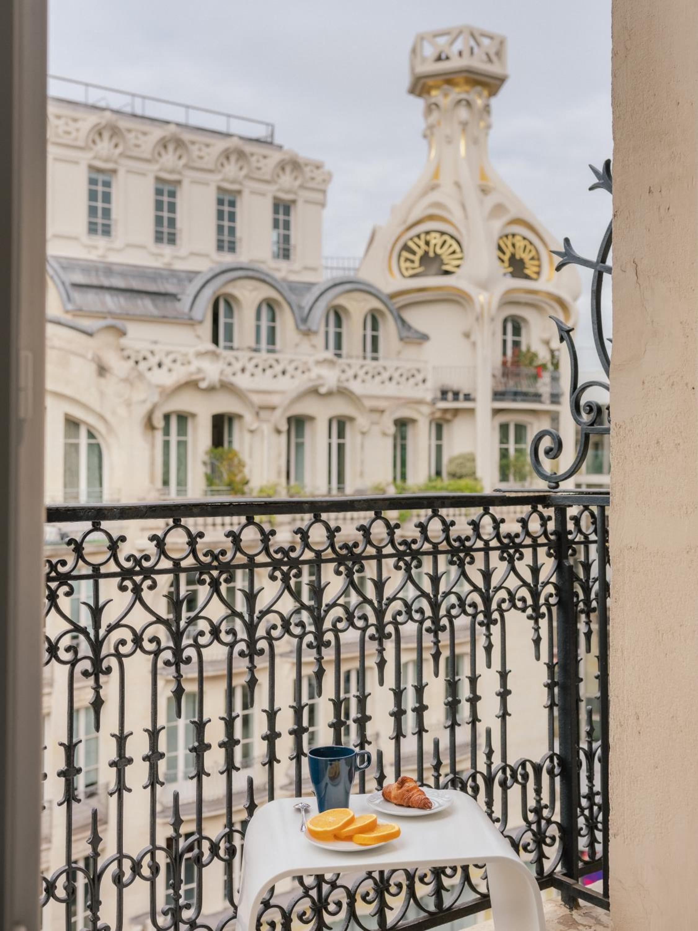 Legend Hôtel Paris