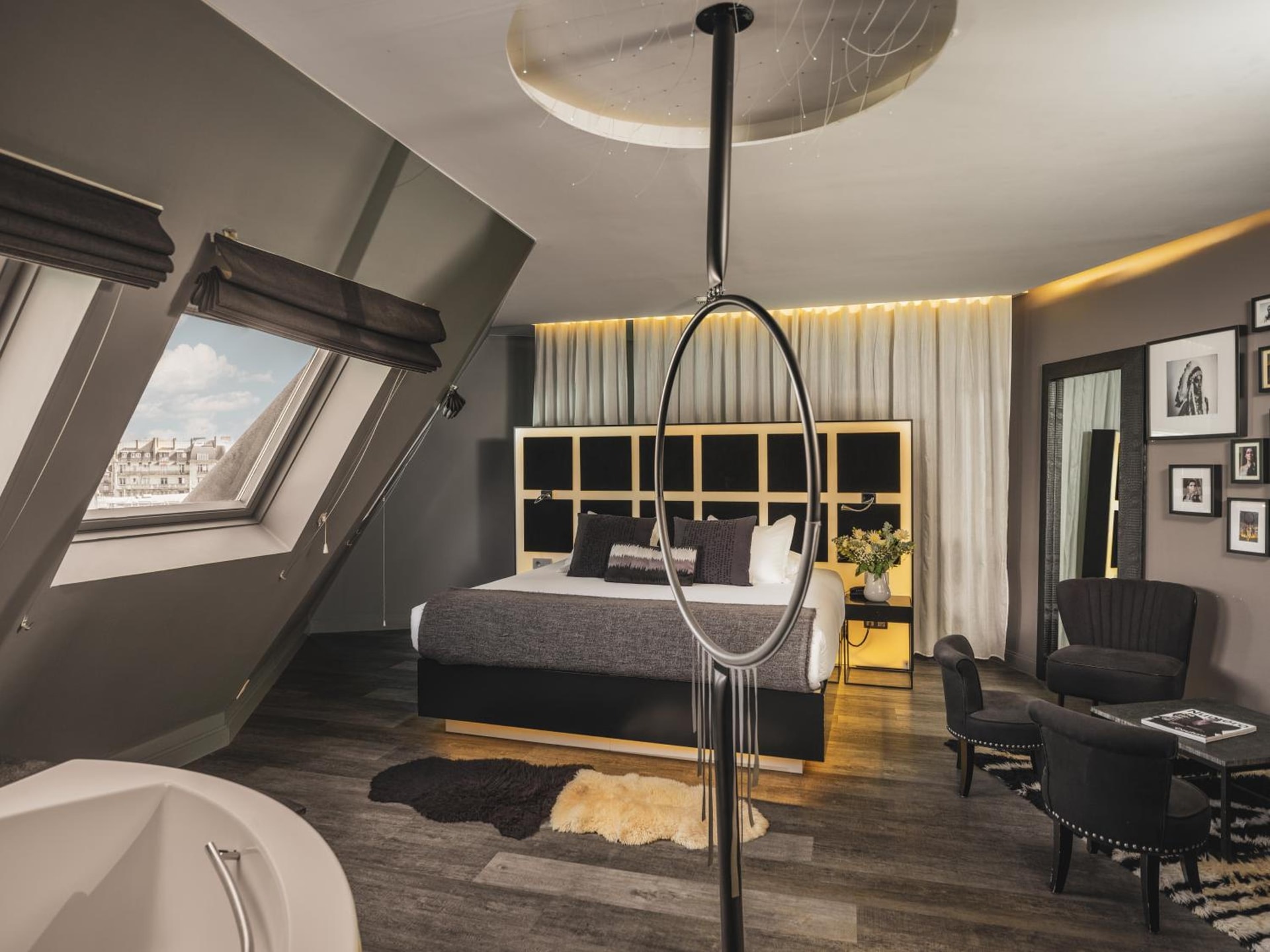 Legend Hôtel Paris