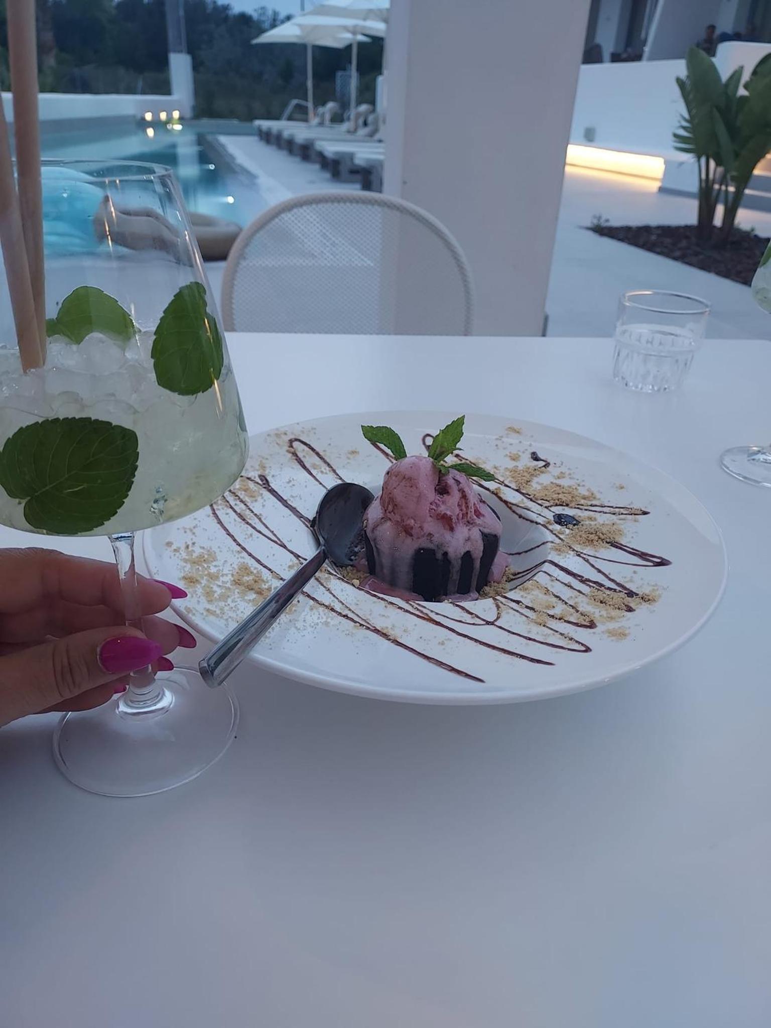 Narciso Thassos Luxury Suites