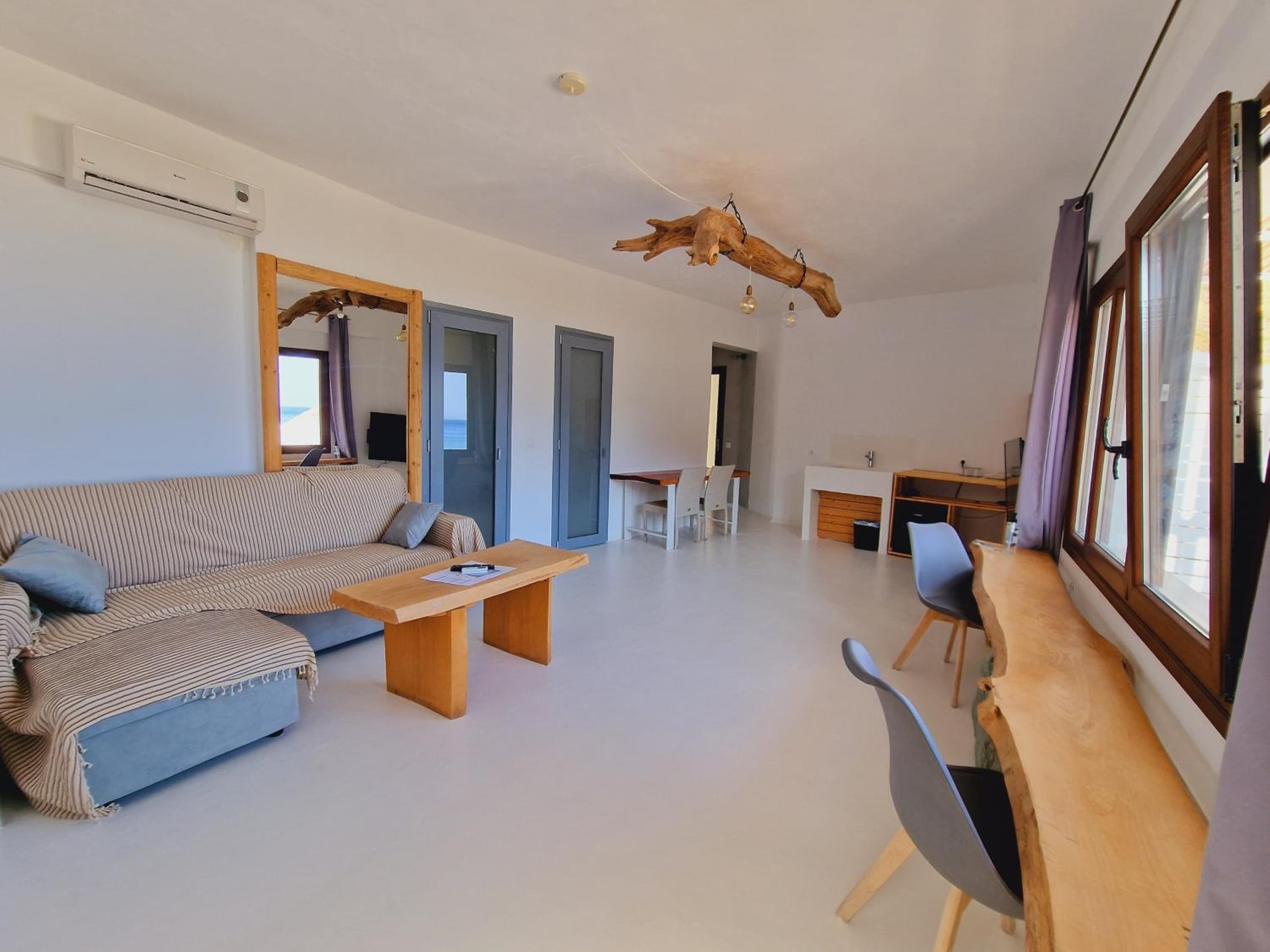 Spathi Beach Suites Kea