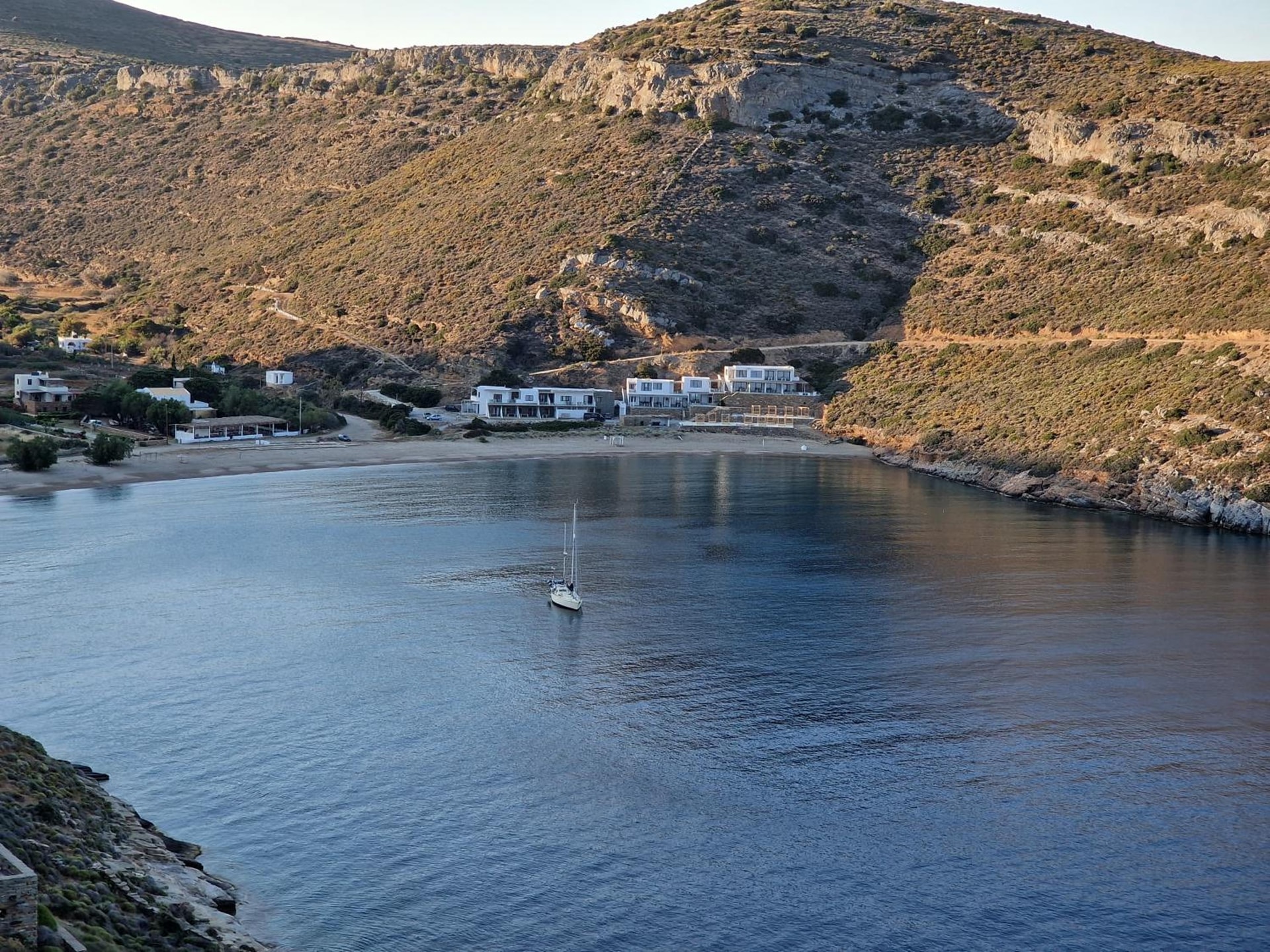 Spathi Beach Suites Kea