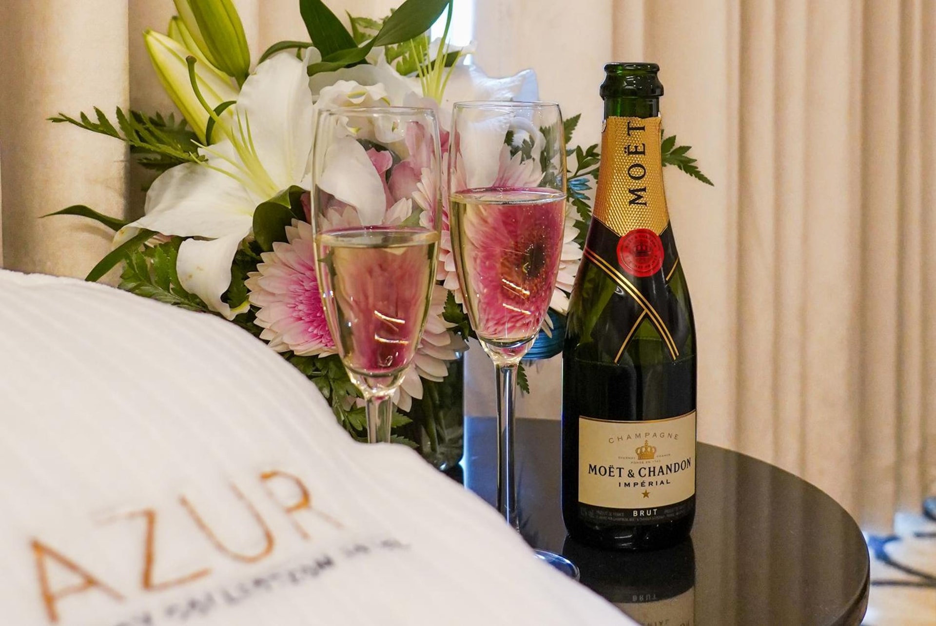 AZUR Legacy Collection Hotel