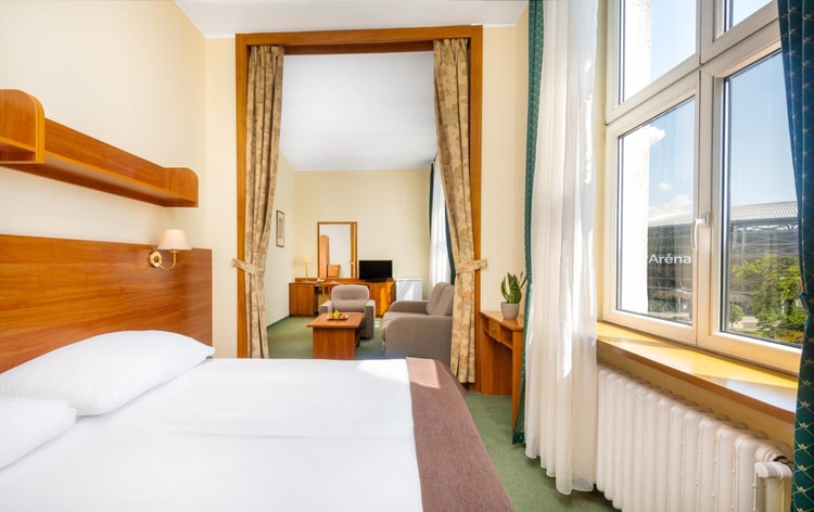 hotel image 0