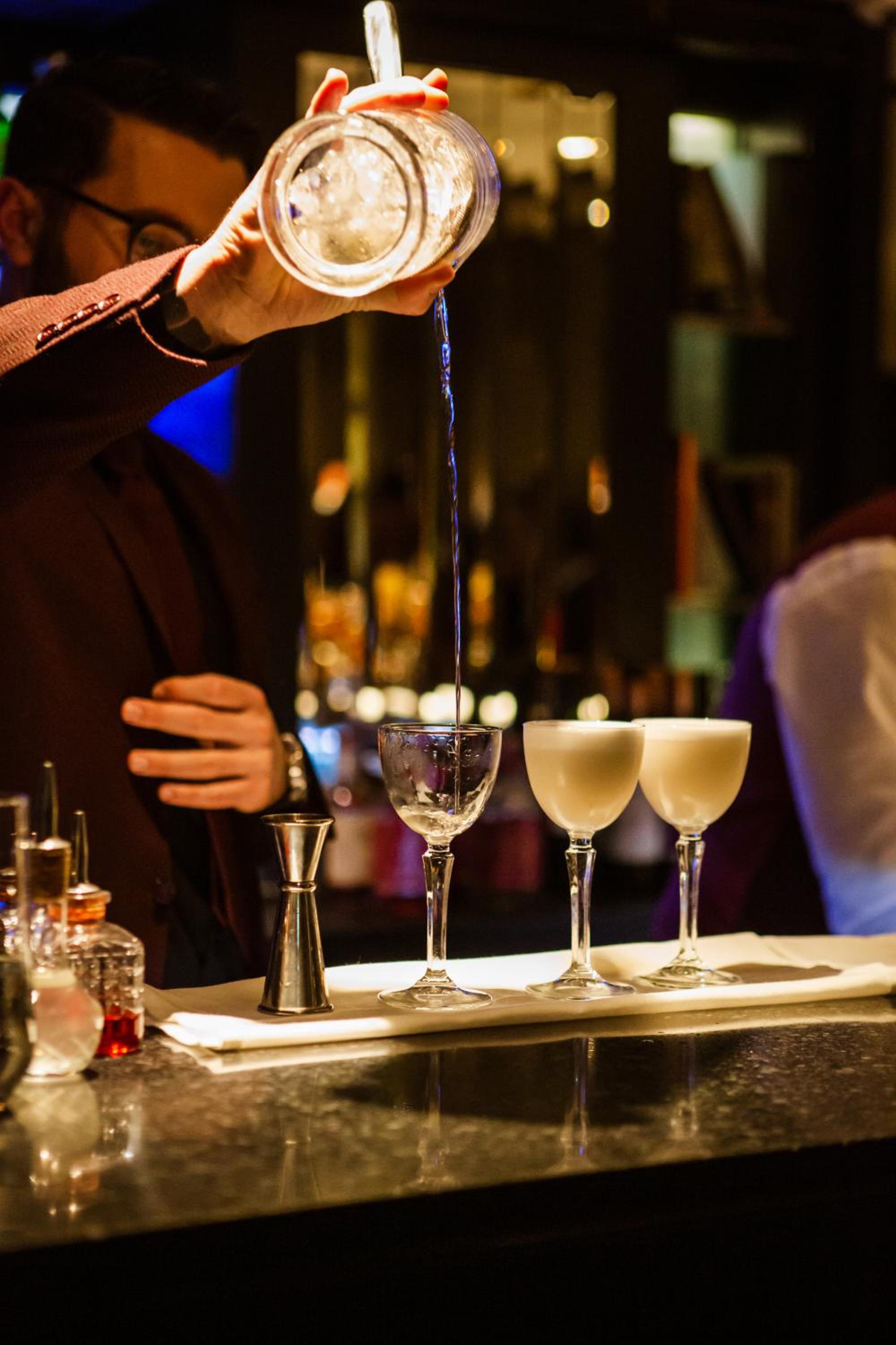 bar